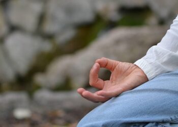 Mastering Mindfulness: 10 Essential Tips for a Balanced and Present Life